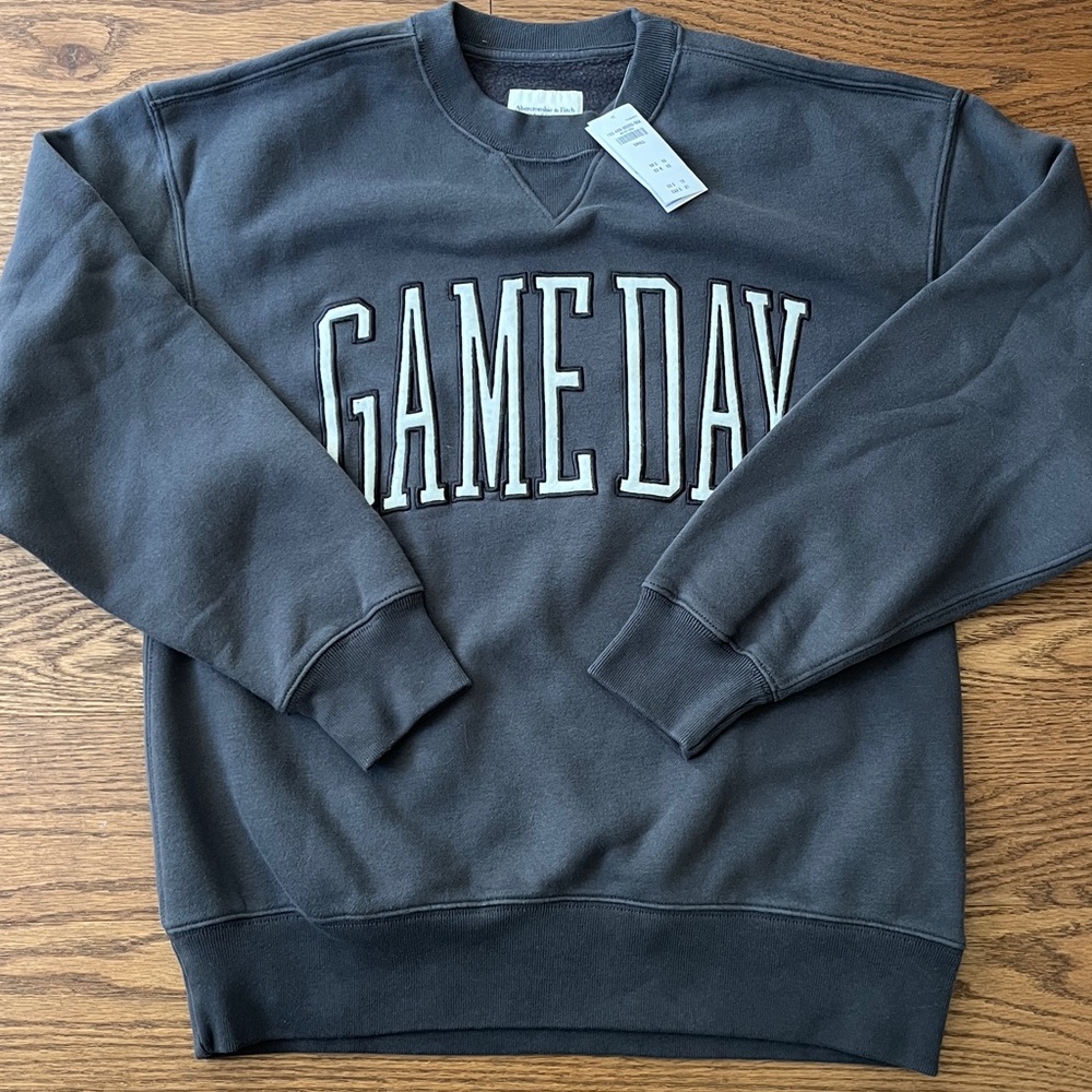 Abercrombie & Fitch Game Day Sunday Crew. - Picture 6 of 9